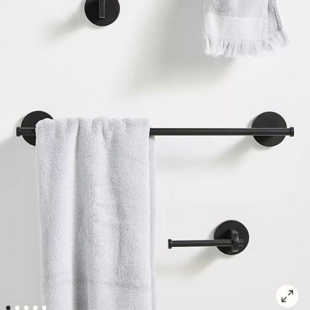 Anthropologie Bridgette Towel Bar 18”